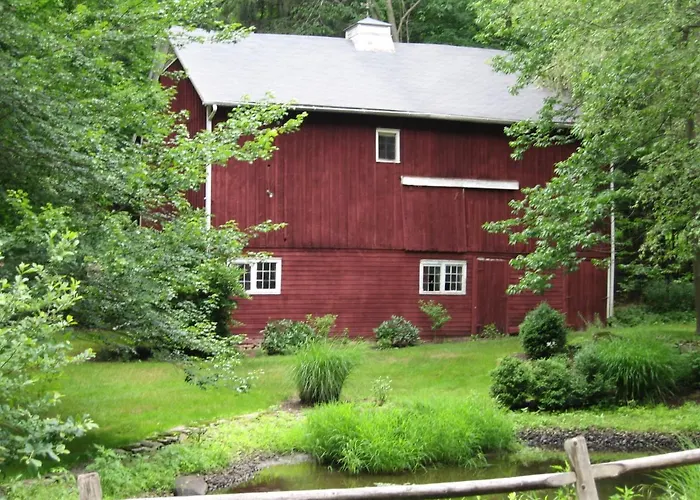 B&B On Seven Acres With Private Bed & Bath